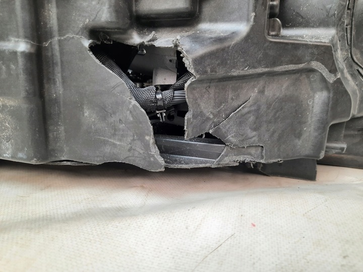 фото №8, Porsche cayenne 17- лампа правая перед 9y0941034aa