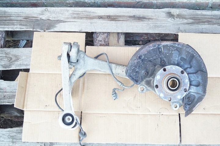 фото №6, Поворотный кулак ступица правая передняя audi a4 b6 8e0407242b