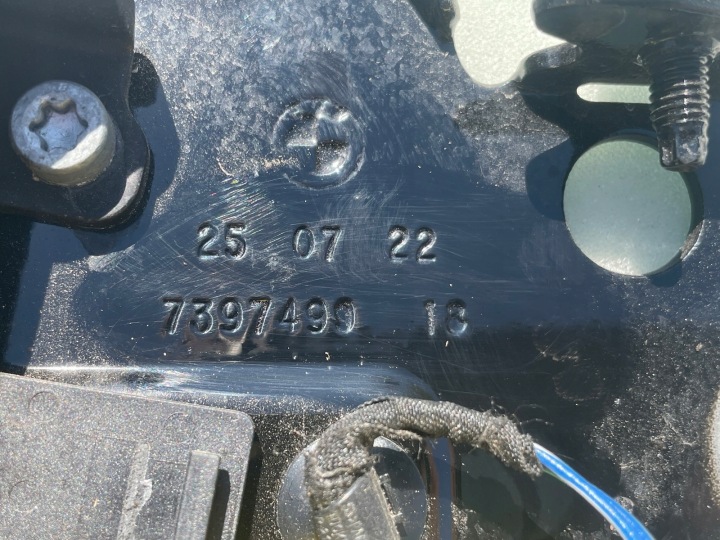 фото №7, Bmw x3 g01 петля капота правое 7397500 левое 7397499 + патрон/заряд 7397496