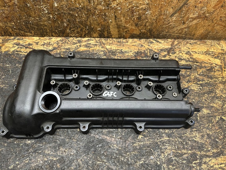 фото №1, Кришка клапанів 1.6 16v kia hyundai g4fc