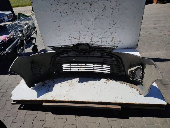 фото №16, Бампер перед toyota yaris 3 iii fl рестайлинг 4v8