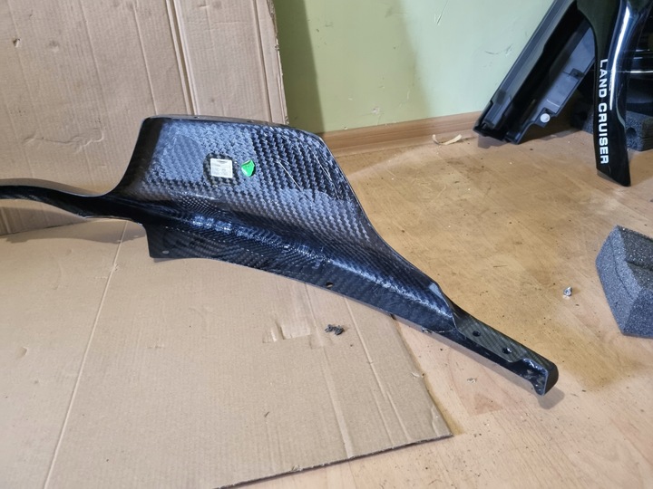 фото №5, Aston martin vanquish диффузор спойлер карбон cd3317b968ba