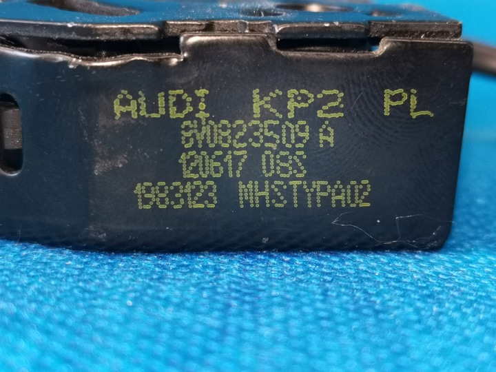 фото №14, Замок капота з перемикачем оригінальний номер audi a3 a3c rs3