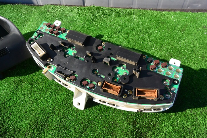 фото №9, Спідометр  3.0 автомат рамка nissan maxima qx a33 eu