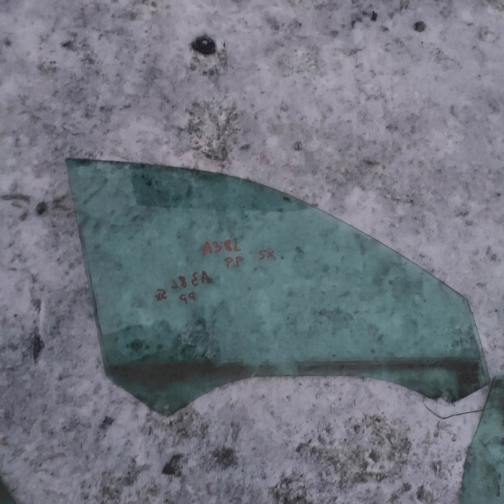 фото №1, Стекло дверь правые перед audi a3 8l fl 43r-001352