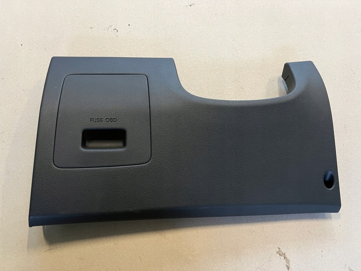 фото №7, Hyundai i30 iii 17- защита панели консоли предохранителей pod руль