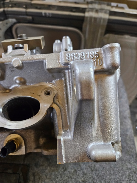 фото №9, Комплектная головка валы клапаны bmw mini 8638185 b46 b48