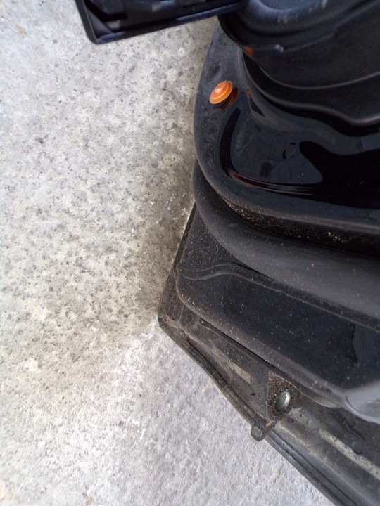 фото №10, Дверь левая левый перед mercedes w207 lak 040