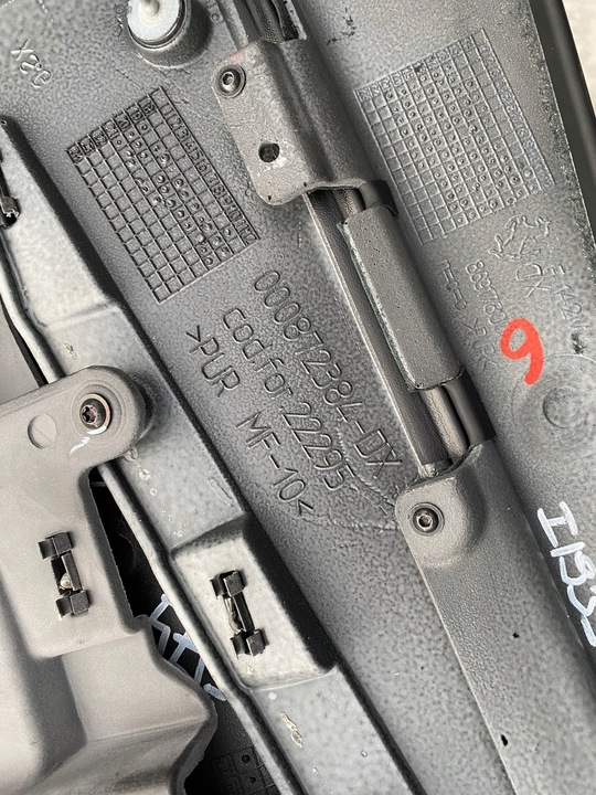 фото №7, Ferrari f8 tributo обивка дверь боковина правая карбон 872384