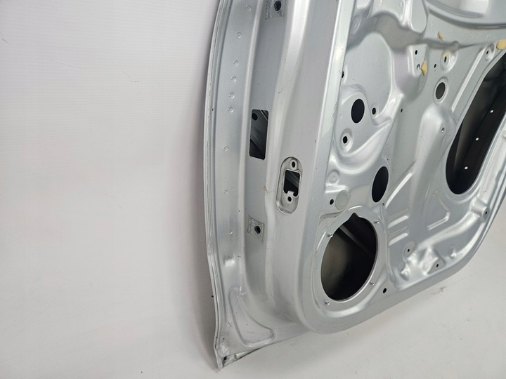 фото №12, Skoda rapid spaceback универсал дверь зад правые 5jj833312