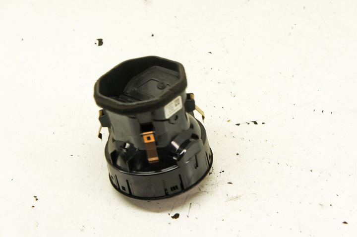 фото №7, Qj064 mercedes vito w447 решётка воздуховод панели a4478300054