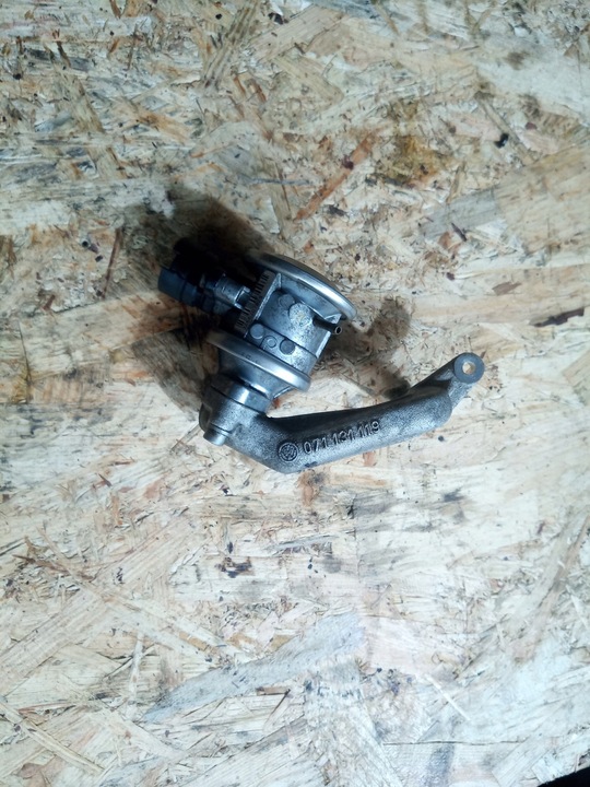 фото №1, Клапан egz vw passat b5 2.3 vr5 agz 071131119