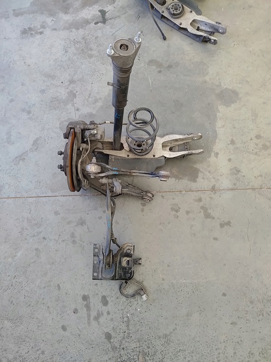 фото №11, Mercedes gla h247 20- поворотна опора важіль амортизатор праві лівий зад