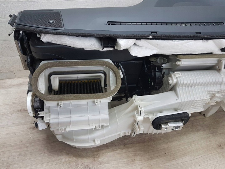 фото №7, Subaru outback 2011 средство торпедо раздаточная