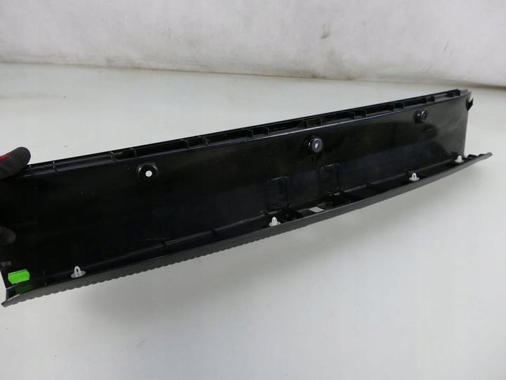 фото №9, Audi a8 d3 рестайлинг защита ремня порога замка зад