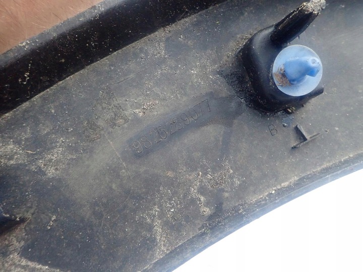 фото №16, Peugeot 3008 ii 2 16- планка накладка правые зад