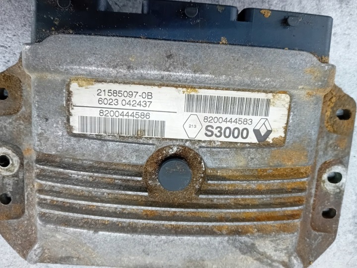 фото №7, Компьютер, блок управления  renault espace iv 8200444586 21585097-0b 2.0 16v bosch
