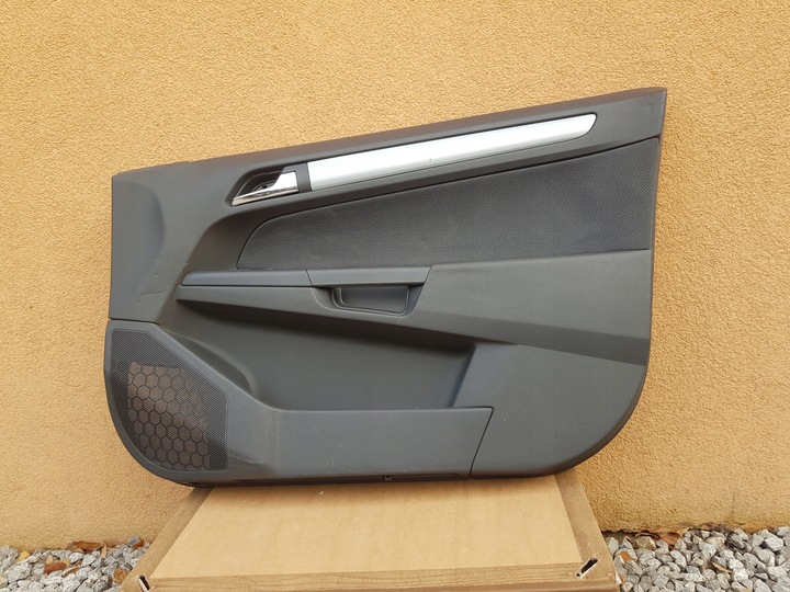 фото №11, Боковина двері праві перед opel astra h 5 двері чорний матеріал європа гарний
