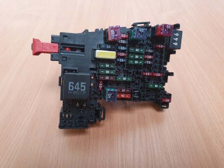 фото №11, Коробка запобіжників реле vw crafter ii man tge 2.0tdi 7c0035205c