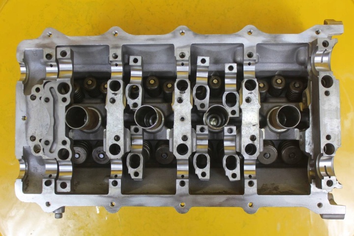 фото №11, Головка левая audi a6 c6 a4 b7 4.2 fsi v8 bat bbk 079103373h