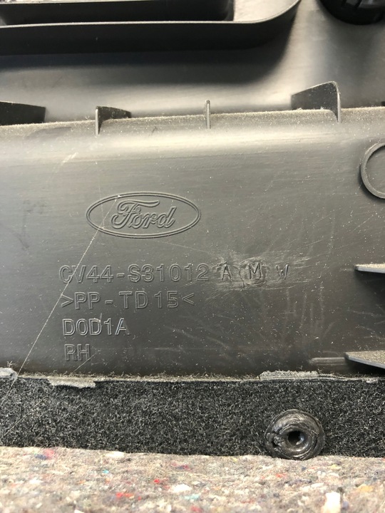 фото №5, Боковина оббивка багажника права ford kuga mk2