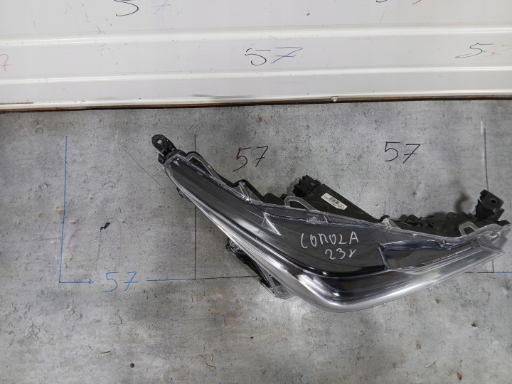 фото №9, Toyota corolla e21 рестайлинг 2022- фара правое фара 81110-02t51-00 oem номер