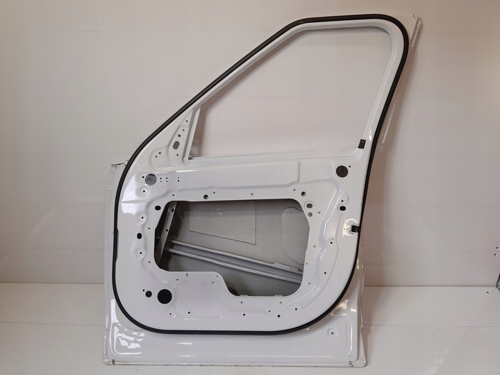 фото №6, Land rover discovery 5 v дверь правые передние перед