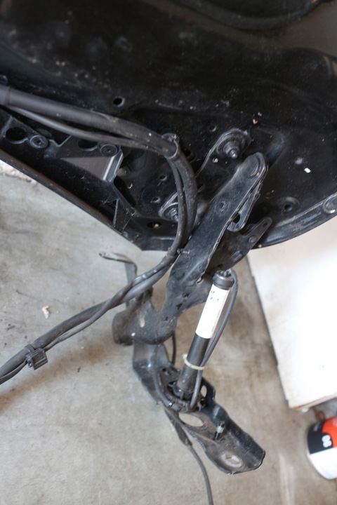 фото №9, Капот петлі патрони перед mercedes w156 gla 191 2013-2017