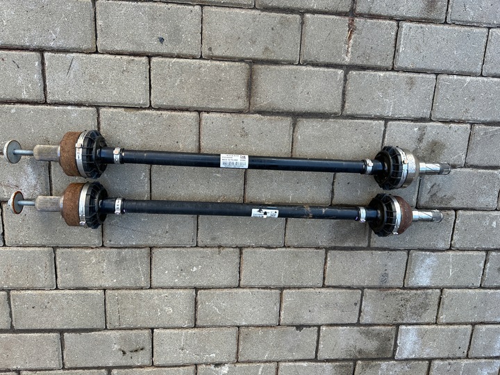 фото №1, Volvo xc90 ii xc60 ii піввісь задня 32240890 / 36011788