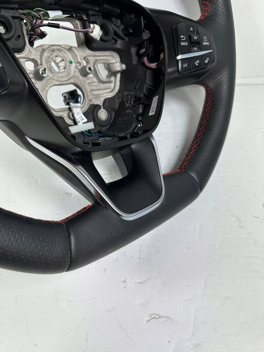 фото №6, Kuga mk3 кермо шкіряний st пелюстки з підігрівом