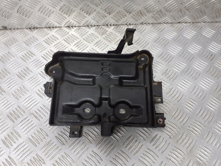 фото №1, Основание акумулятора mazda 323c 1.3