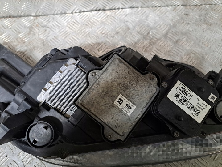 фото №10, Ford c-max рестайлинг 16 r лампа левая перед ксенон f1cb-13d153-af