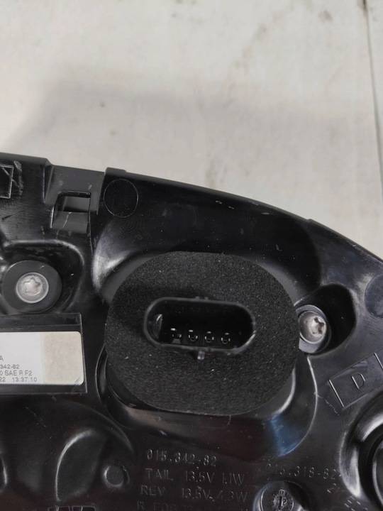 фото №7, Tesla модель y 3 рестайлинг 22- зад правая лампа w крышка багажника