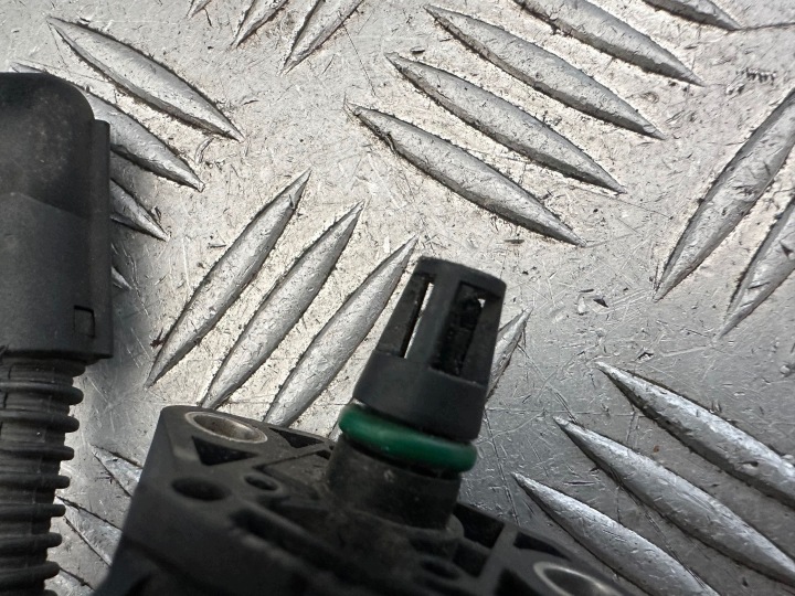 фото №10, Vw polo 6r 1.2 tdi cfw датчик давления mapsensor 03p906081 0281006153