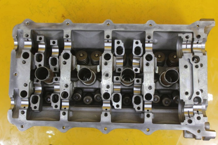 фото №11, Головка правая audi a6 c6 a4 b7 4.2 fsi v8 bat bbk 079103373g