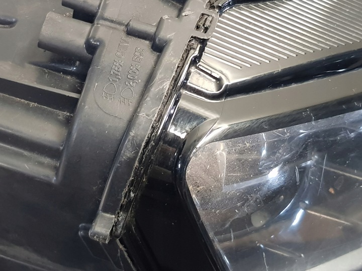 фото №16, Лампа права перед skoda karoq повний led