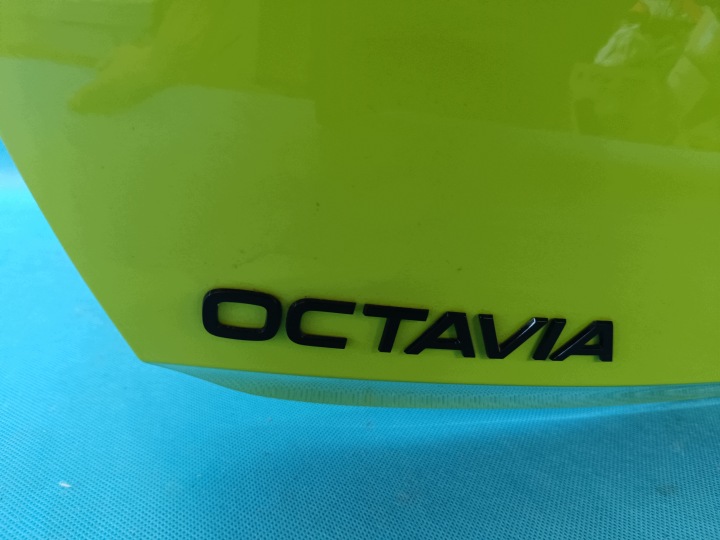 фото №10, Skoda octavia iv vrs 2.0 tfsi 195kw 2026r кришка зад колір: lg6e 5e6827023c