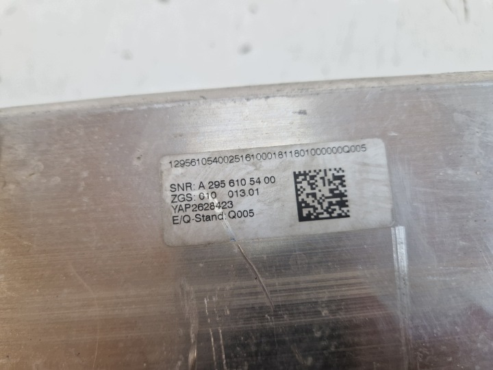 фото №6, Mercedes eqe w95 v295 балка бампера заднього зад 2956105400