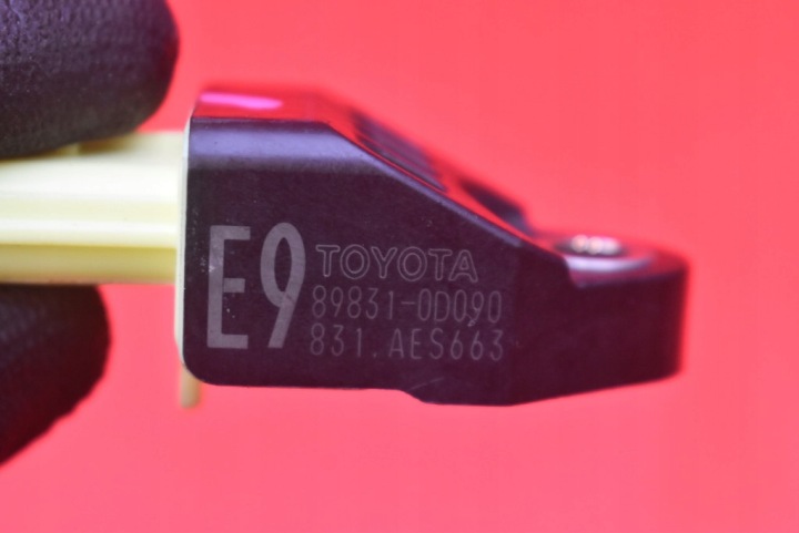 фото №8, Датчик ударный 89831-0d090 toyota yaris 3 iii 14-17