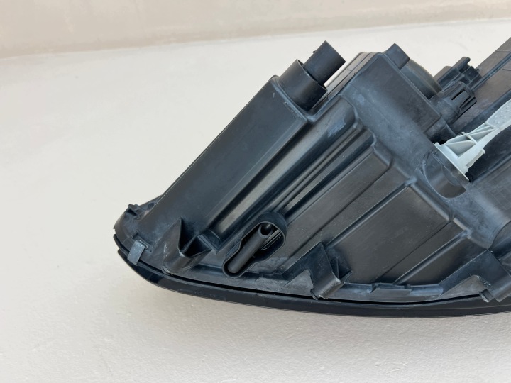 фото №11, Vw touran i 1 рестайлинг 2010- фара передняя правая правое перед 1t1941006g