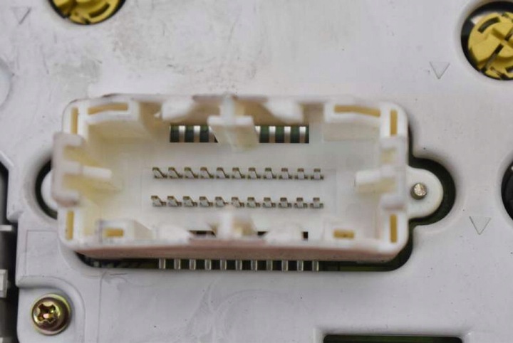 фото №12, Спидометр приборы eu 769316-420 mitsubishi outlander 1 i 2.0 16v 136 km 4x4