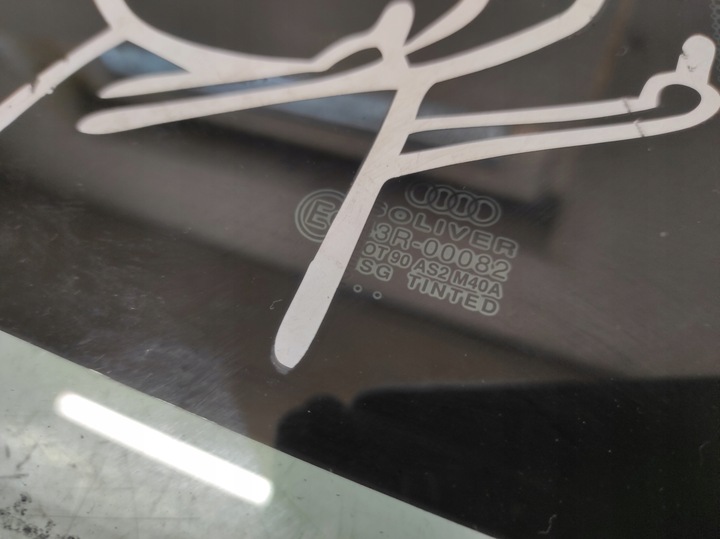 фото №3, Audi a4 b6 cabrio 02- стекло правая зад