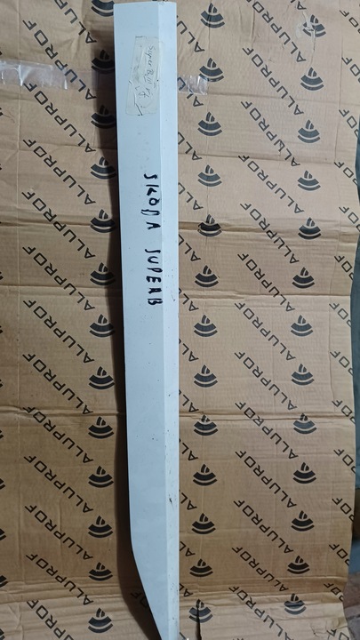 фото №1, Планка дверь левый перед skoda superb iii 3v0