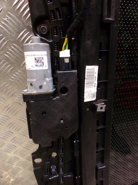 фото №10, Bmw 5 g38 люк панорама sky lounge 7468420