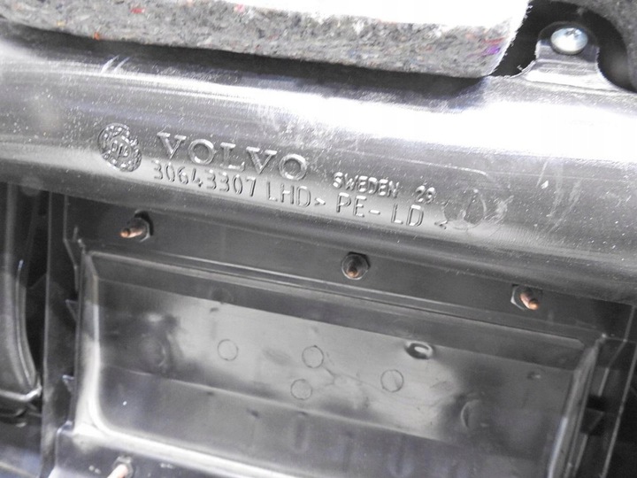 фото №6, Панель роздавальна консоль volvo v70 iii 30643307