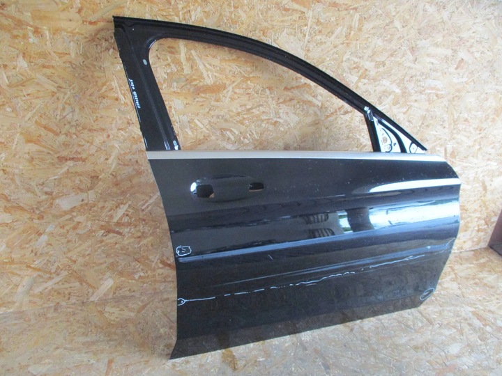 фото №3, Двері передні праві mercedes c клас w205