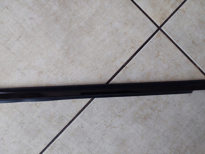 фото №6, Планка накладка - лівий зад - audi a6 c8 - 4k0