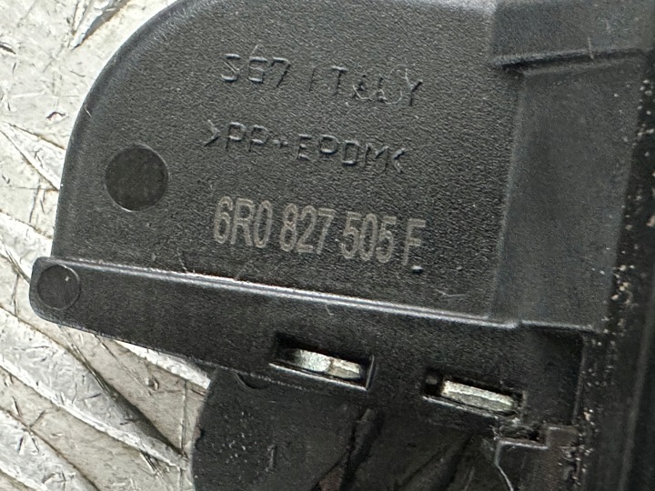 фото №10, Vw polo 6c замок кришки багажника 6r0827505f
