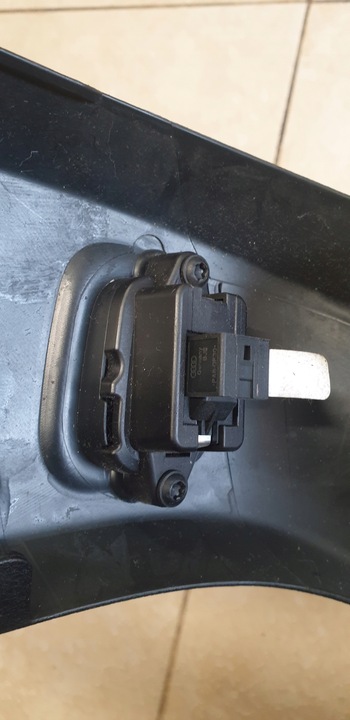 фото №9, Перемикач захист боковина сидіння audi a5 cabrio 8f оригінальний номер eu