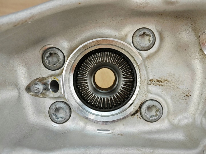 фото №8, Org ступица поворотный кулак левые перед bmw 3.0d x6 g06 lci g05 g07 6876655 10km